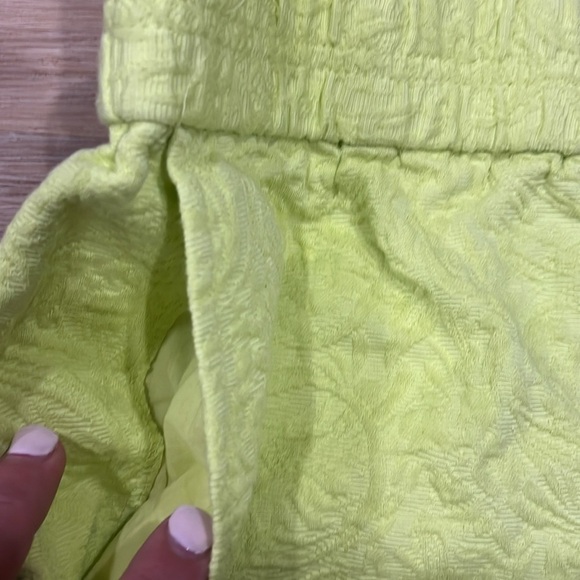 Beautiful J Crew Textured Cotton Damask Pull On Shorts Yellow Green 6 - Picture 2 of 5